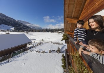 Suedtirol, Roter Hahn, Ferien auf dem Bauernhof, Stoffnerhof, Welsberg-Taisten, Wiesen 18, Familie Bachmann, Winter, Schnee, Februar 2017,